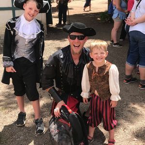 Meet your Posher, Corey